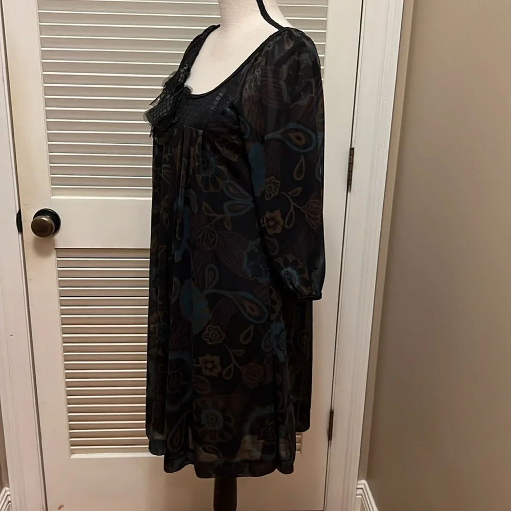 Nina Dress in Black Floral, Size Medium - Picture 11 of 17